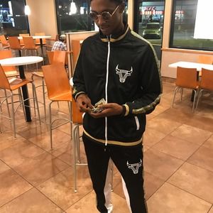 Meet your Posher, Gerard